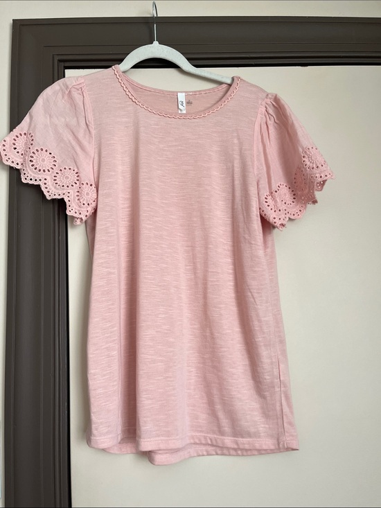 NY Collection Tops - NY Collection Pink Eyelet Flutter Sleeve Tee
